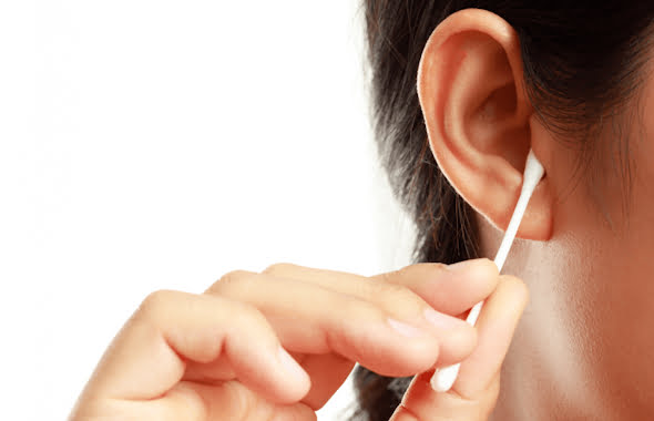 Metodi di pulizia delle orecchie ed eliminazione del cerume