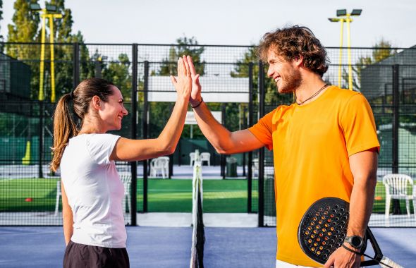 Epicondilite da Padel: Cause, Prevenzione e Consigli